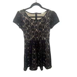 Peppermint Black Lace Mini Cocktail Cap Sleeve Dress- Size Small